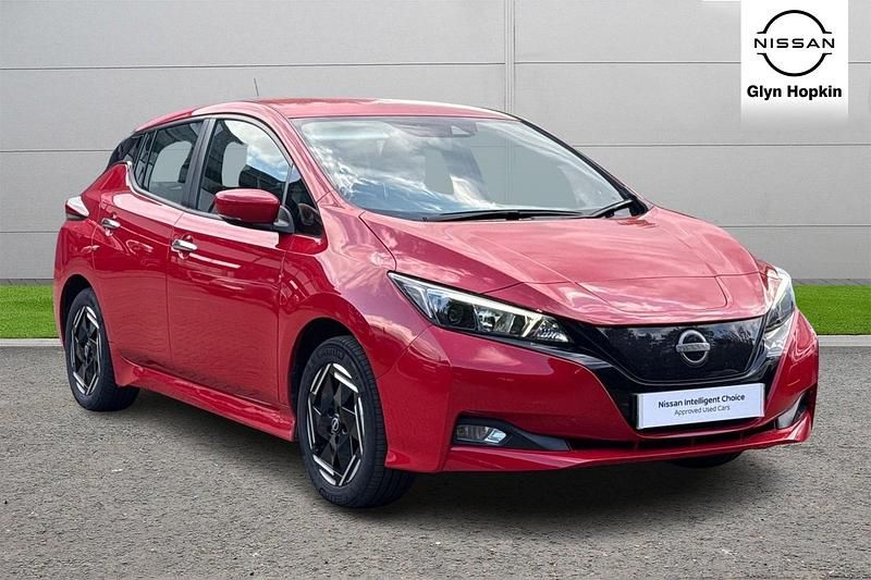 Red Used 2022 Nissan Leaf Acenta Hatchback | £9,745 (Good price) - Image 1/4