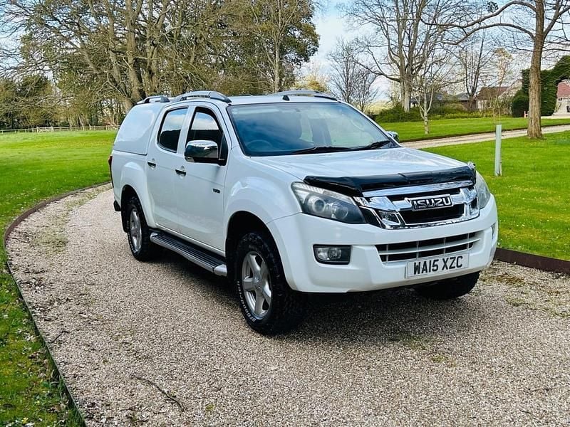 Used Isuzu D-Max 2015 White Pickup
