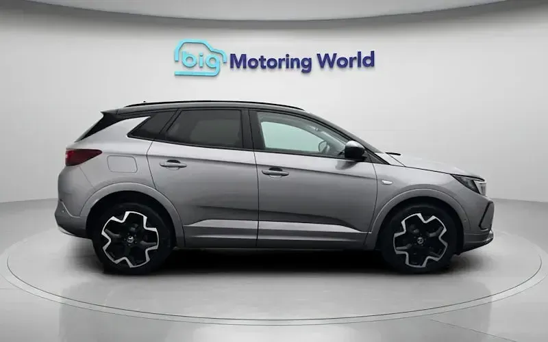 Used Vauxhall Grandland X Ultimate 131 HP (96 kW) 2022 Grey SUV