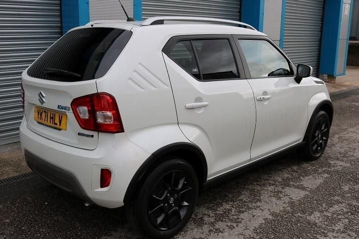 Used Suzuki Ignis SZ5 2021 White Hatchback