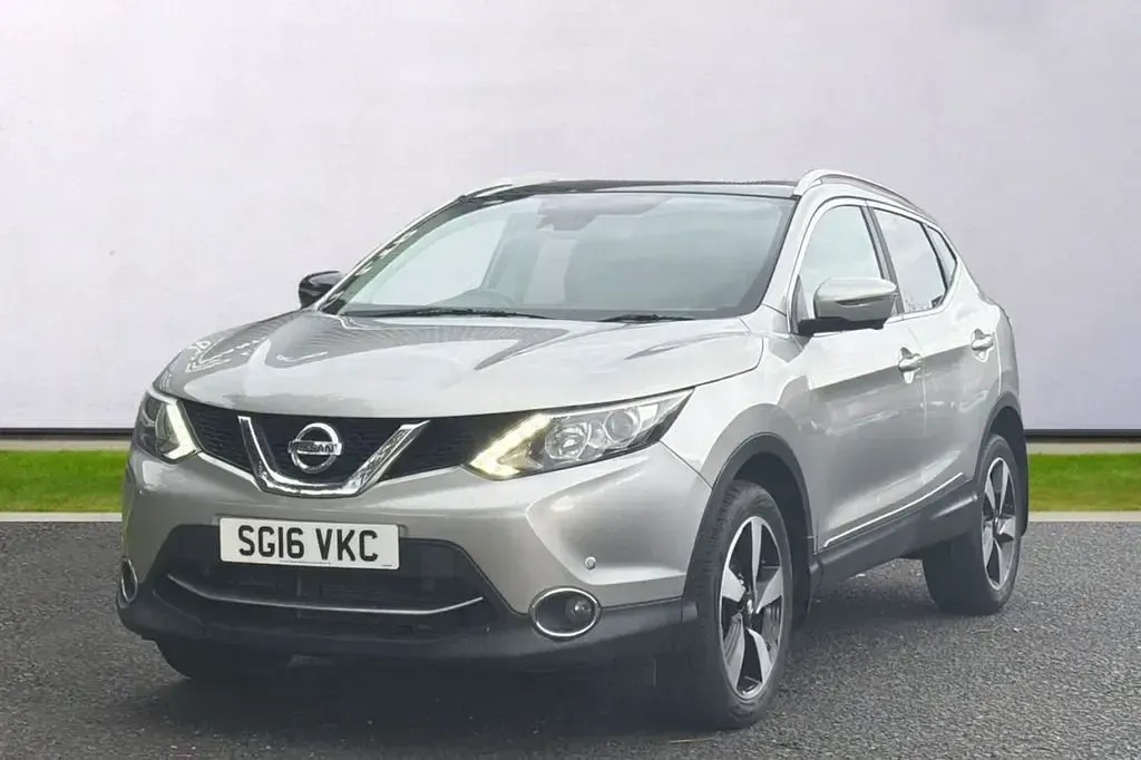 Gebraucht Nissan Qashqai N-TEC 2016 Silber SUV