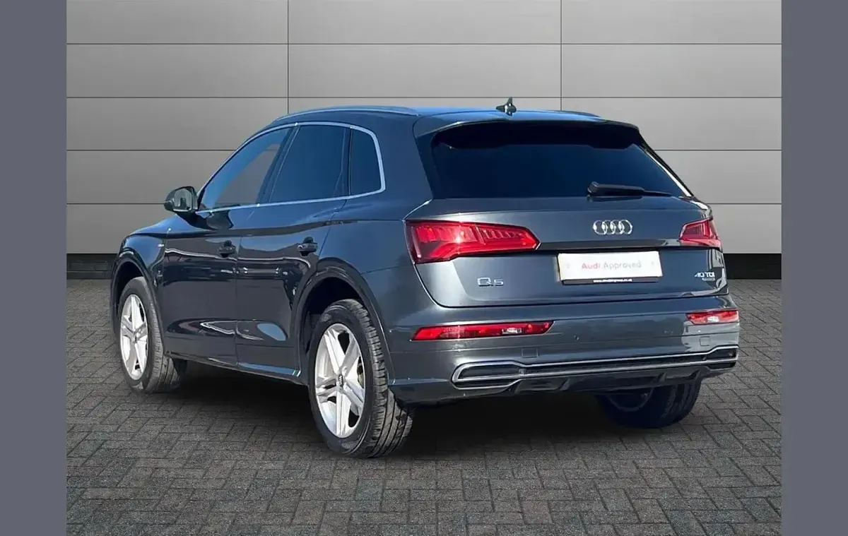 Usado Audi Q5 S-Line 187 HP (137 kW) 2019 Cinzento SUV