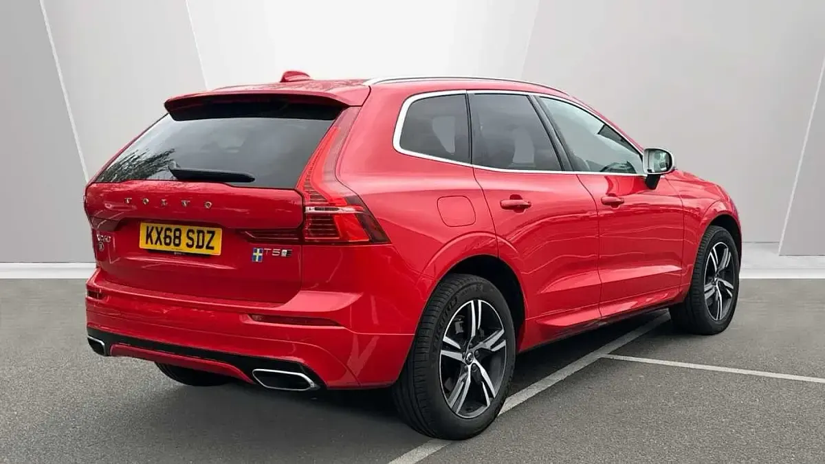 Used Volvo XC60 R-Design 247 HP (181 kW) 2018 SUV