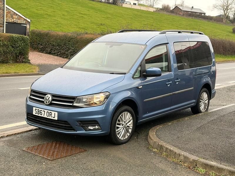 Blue Used 2017 VW Caddy Maxi Life Life MPV | £11,950 (Fair price) - Image 1/4