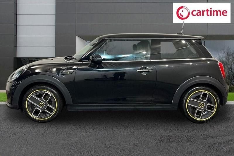 Used Mini Cooper SE Hatch 135 kW (184 HP) 2023 Black Hatchback