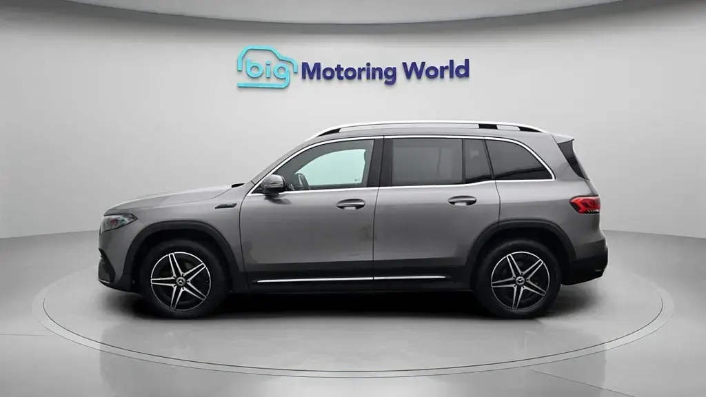 Usado Mercedes EQB300 AMG line 167 kW (228 HP) 2022 SUV