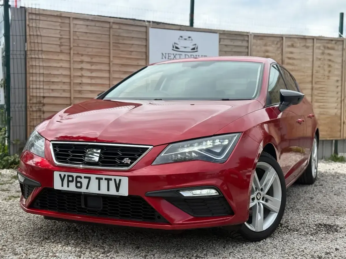 Used Seat Leon FR 2017 Red Hatchback