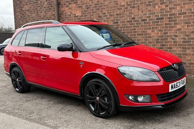 Used Skoda Fabia Monte Carlo 105 HP (77 kW) 2013 Red Estate