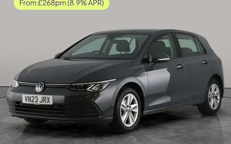 Begagnad VW Golf VIII Life 150 HK (110 kW) 2023 Halvkombi