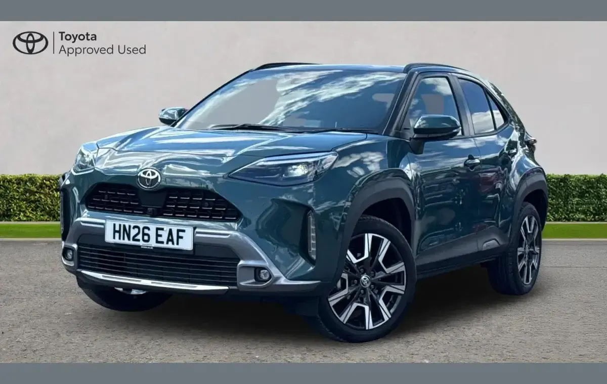 Used Toyota Yaris Cross 128 HP (94 kW) 2026 Green SUV