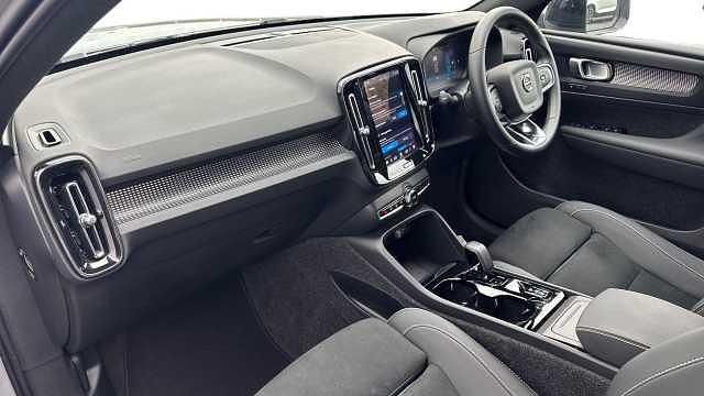 Used Volvo XC40 Plus 194 HP (142 kW) 2026 SUV