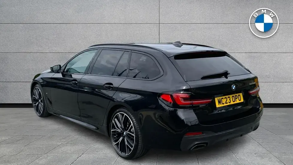 Used BMW 520 M Sport 190 HP (139 kW) 2023 Black Estate