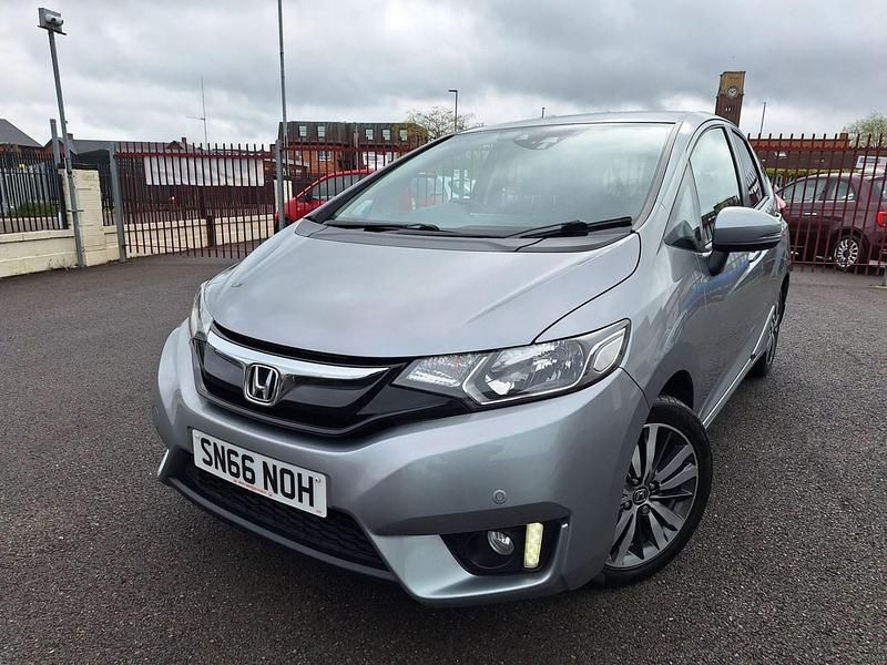 Used Honda Jazz EX 102 HP (75 kW) 2016 Silver Hatchback