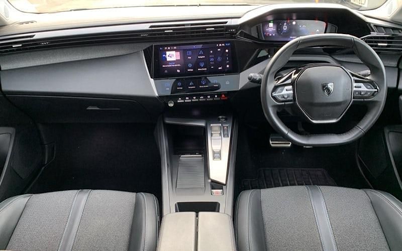 Used Peugeot 308 Allure Premium 131 HP (96 kW) 2023 Hatchback