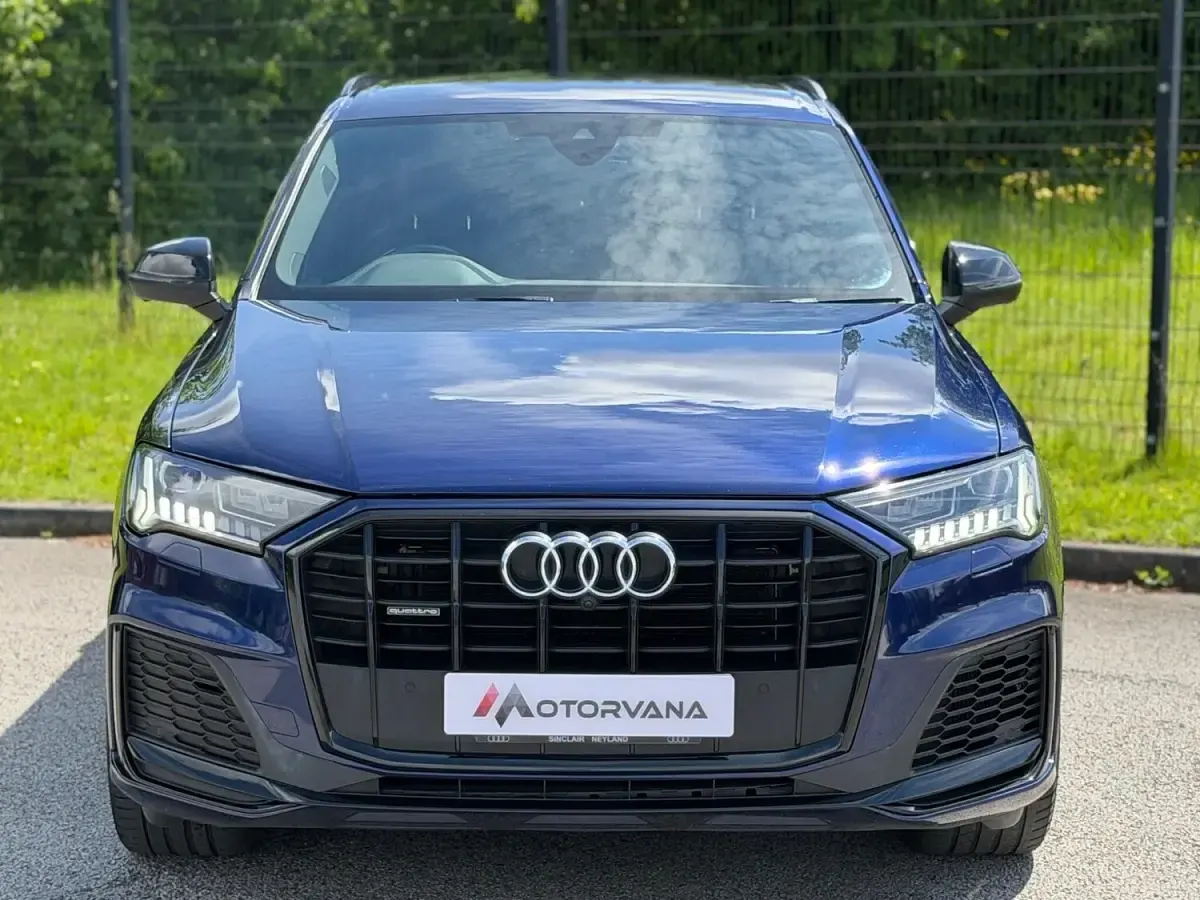 Used Audi Q7 Black Edition 286 HP (210 kW) 2020 Blue SUV