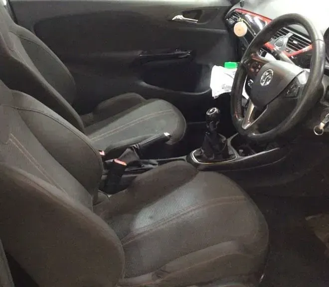 Second-hand Vauxhall Corsa SRi 100 CP (73 kW) 2017 Argintiu Hatchback