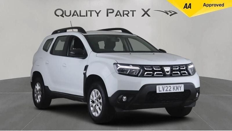 Used Dacia Duster Comfort 91 HP (66 kW) 2022 White Hatchback