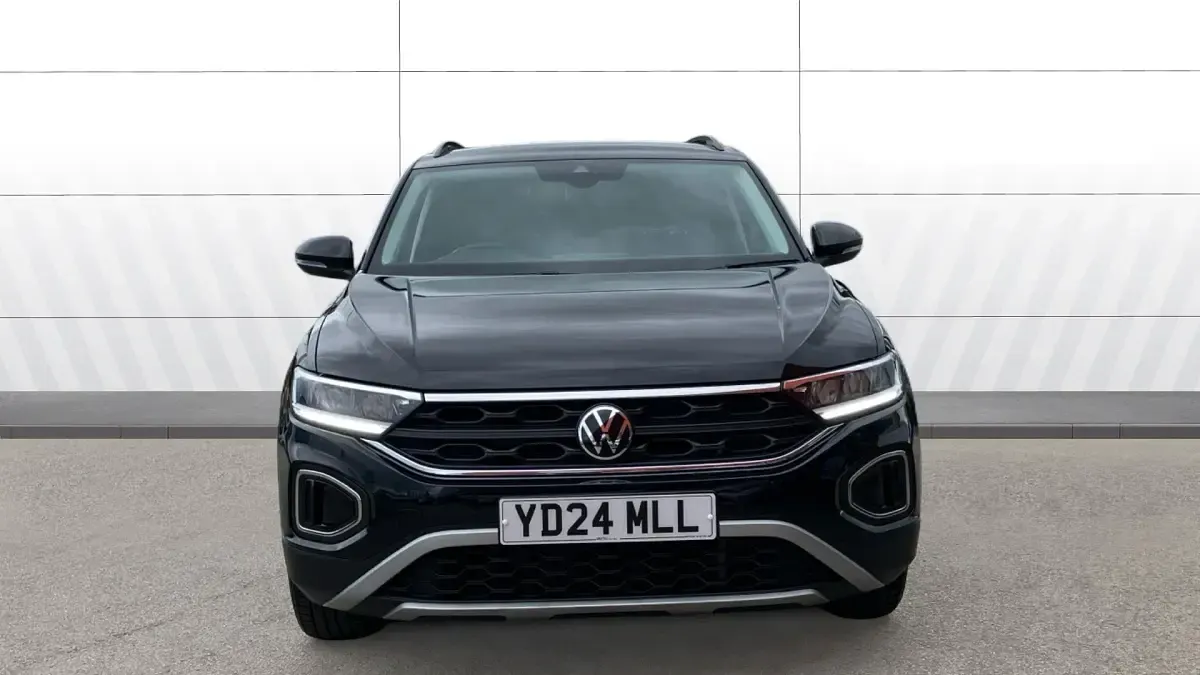 Used VW T-Roc Match 150 HP (110 kW) 2024 Black SUV