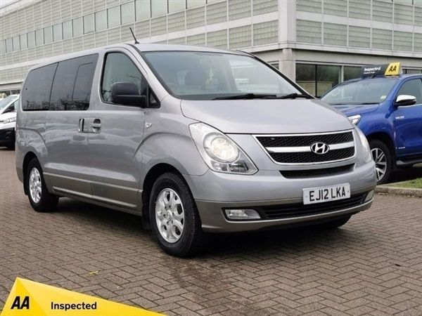 Silver Used 2012 Hyundai I800 Style MPV | £6,497 (Good price) - Image 1/1