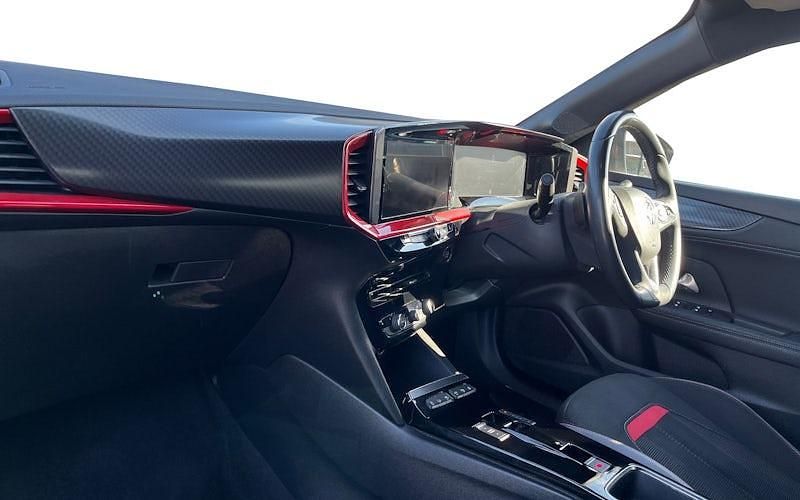 Used Vauxhall Mokka SRi 131 HP (96 kW) 2022 White SUV