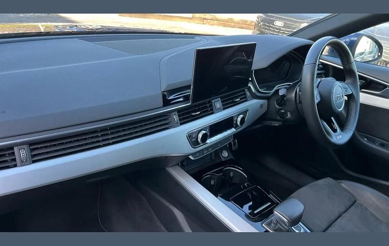 Used Audi A4 S-Line 163 HP (119 kW) 2022 Blue Sedan