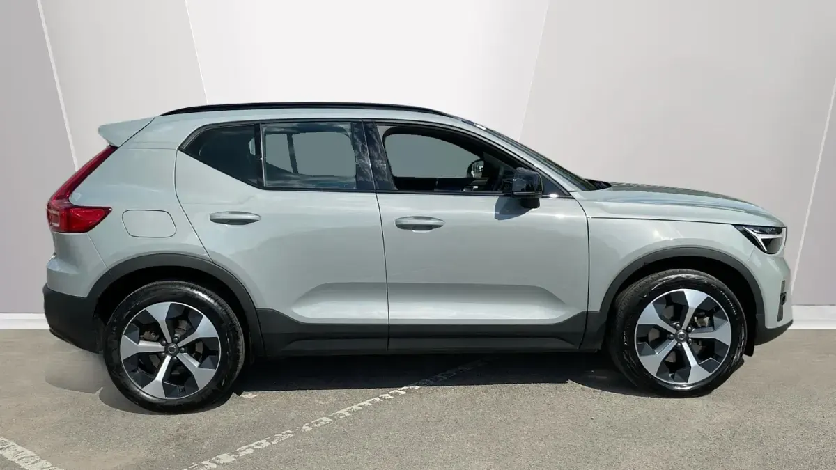 Used Volvo XC40 Plus 163 HP (119 kW) 2024 Grey SUV
