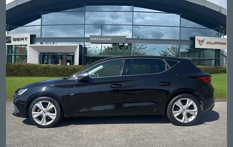 Used Seat Leon FR 108 HP (79 kW) 2024 Black Hatchback