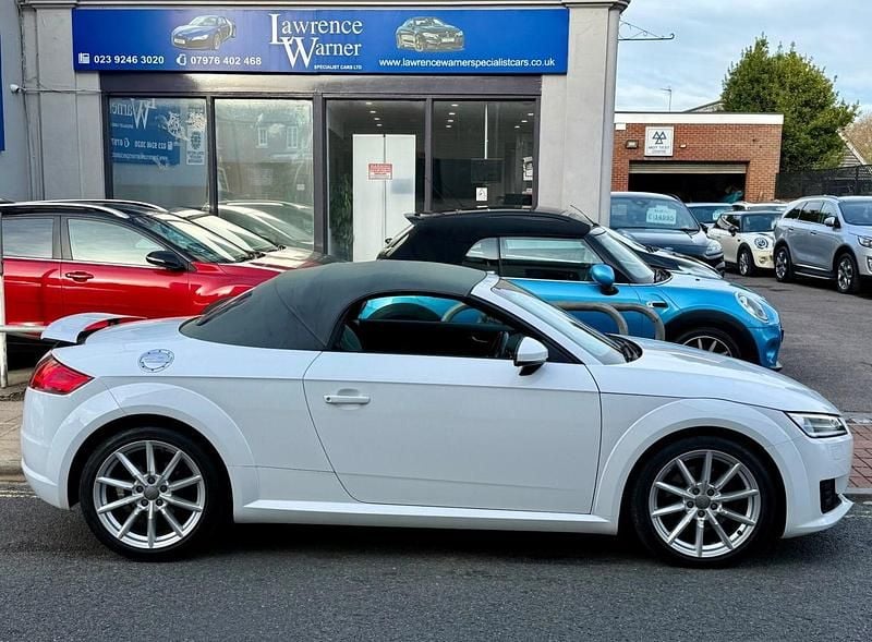 Used Audi TT Roadster Sport 180 HP (132 kW) 2017 White Cabriolet