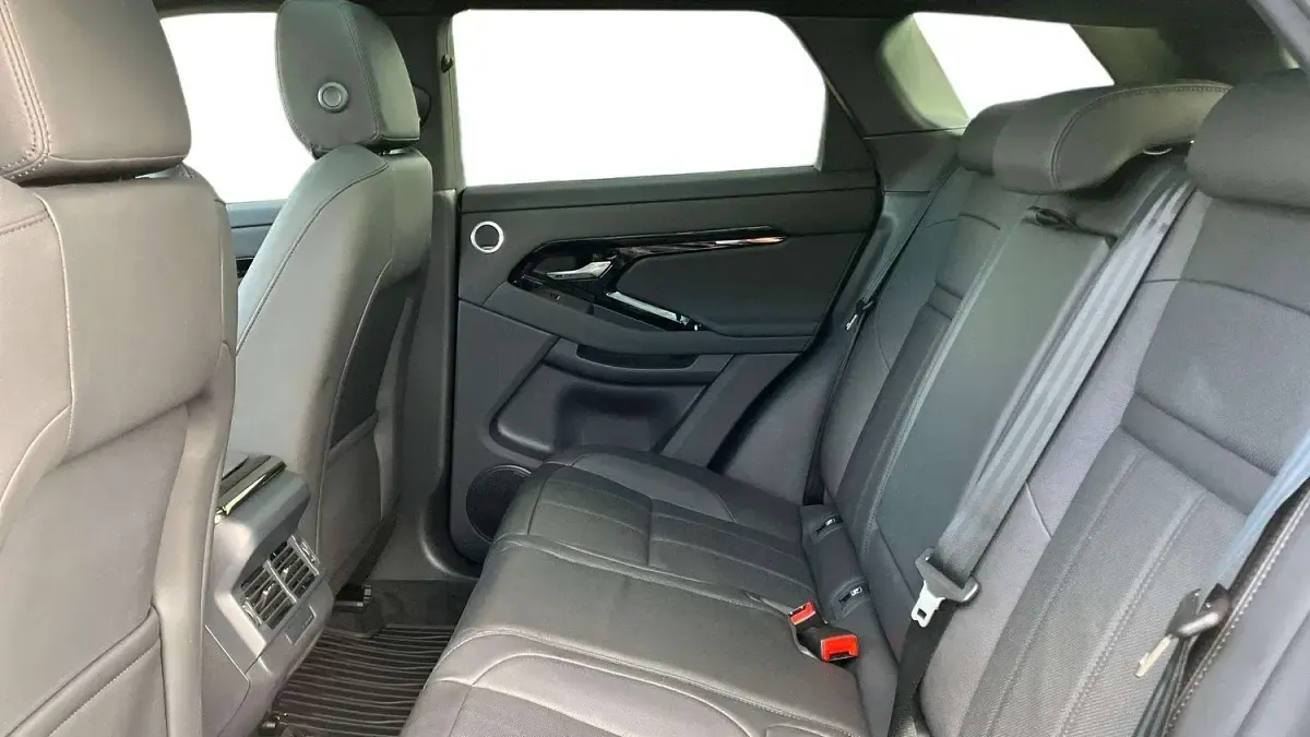 Used Land Rover Range Rover evoque SE Dynamic 2026 Santorini black SUV