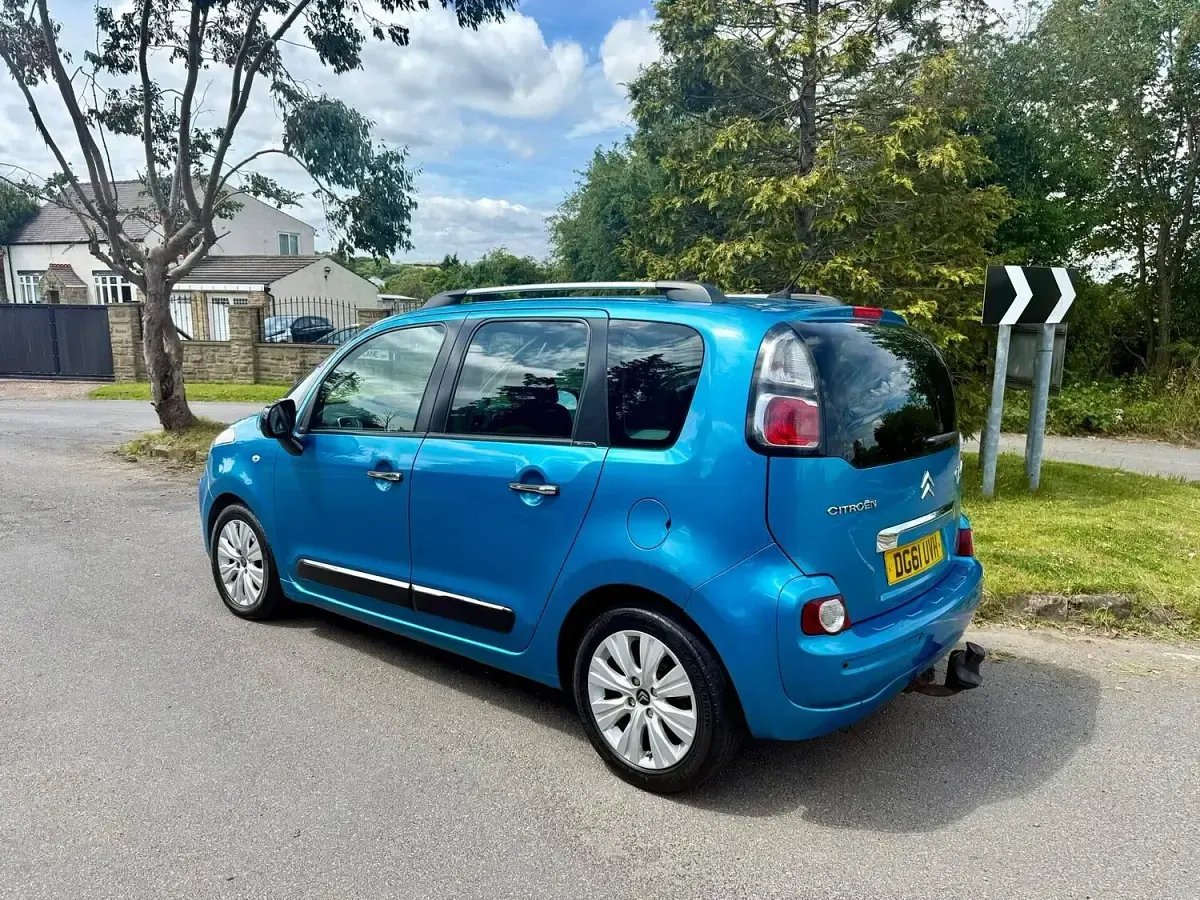Used Citroën C3 Picasso Exclusive 2011 Blue MPV
