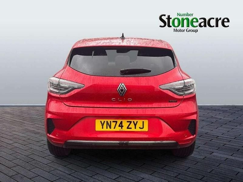 Used Renault Clio V Techno 140 HP (102 kW) 2024 Red Hatchback