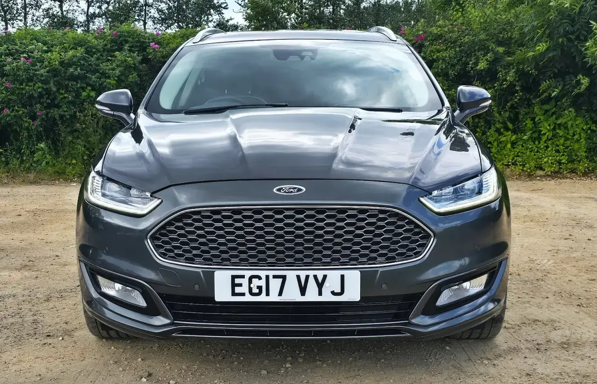 Used Ford Mondeo Vignale 180 HP (132 kW) 2017 Grey Estate