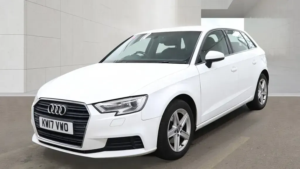 Used Audi A3 Black Edition 150 HP (110 kW) 2017 Ibis white Hatchback