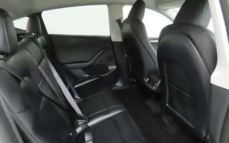 Used Tesla Model Y RWD 219 kW (299 HP) 2024 White SUV
