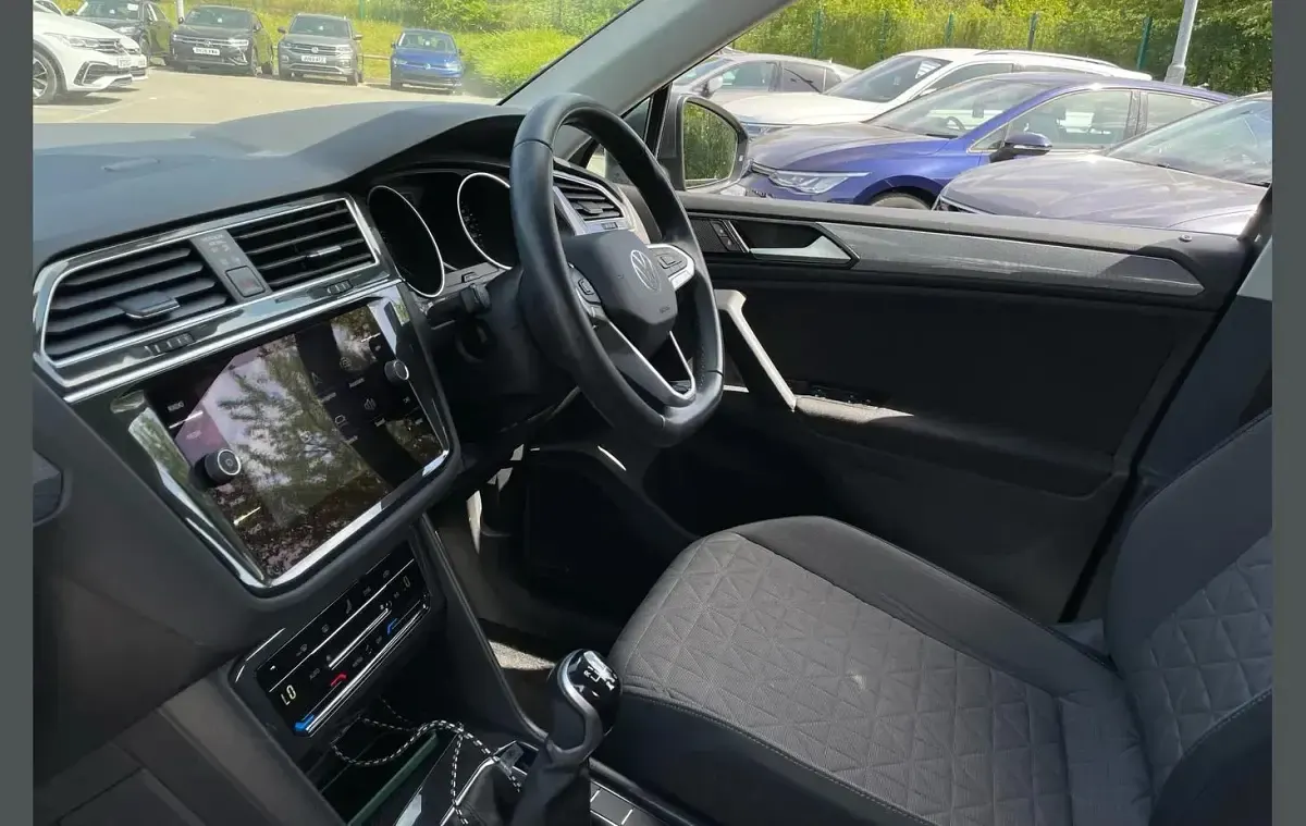 Used VW Tiguan Life 130 HP (95 kW) 2022 Grey SUV