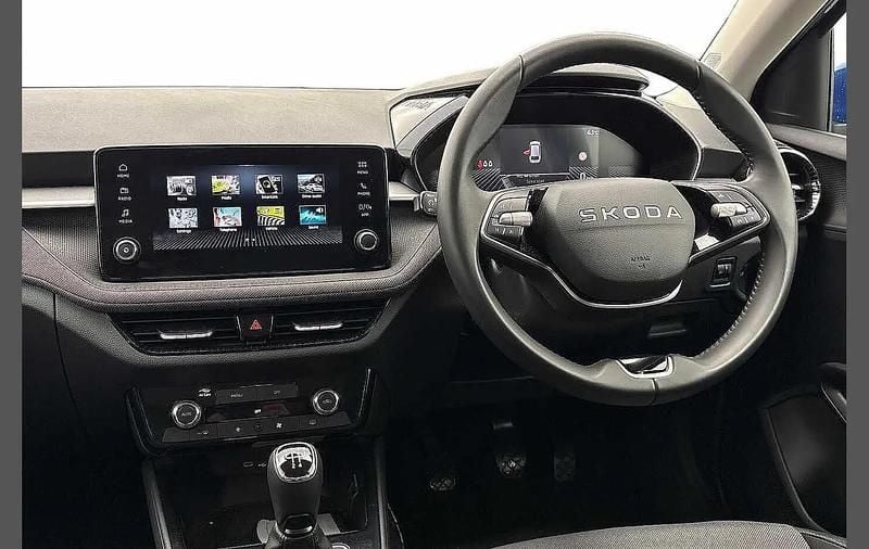 Used Skoda Fabia SE 79 HP (58 kW) 2025 Race blue metallic Hatchback