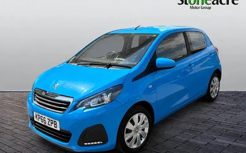 Used Peugeot 108 Active 72 HP (52 kW) 2022 Hatchback