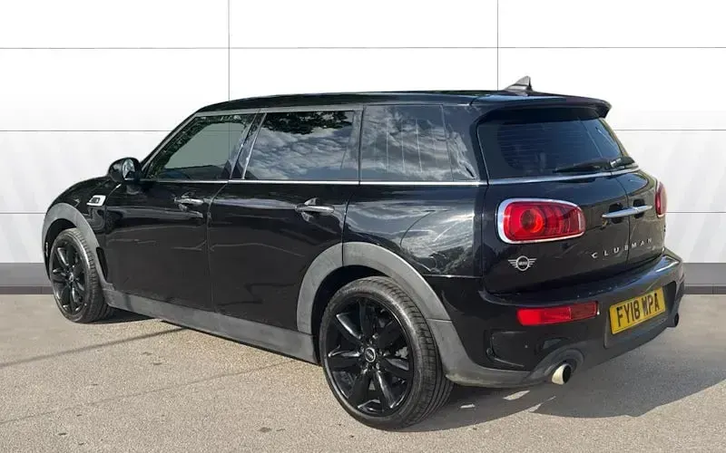 Begagnad Mini Cooper Clubman 192 HK (141 kW) 2018 Svart Kombi