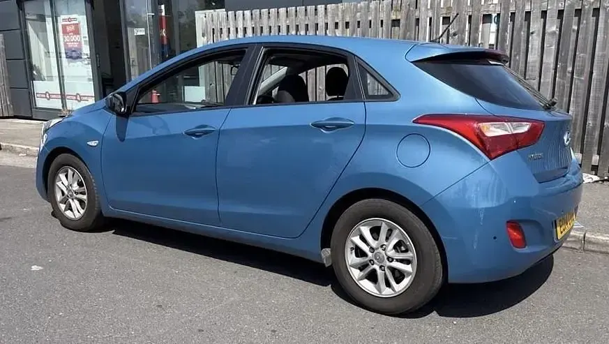 Used Hyundai i30 Active 110 HP (80 kW) 2014 Blue Hatchback