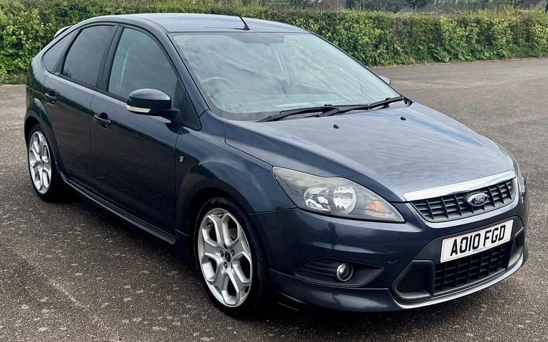 Used Ford Focus Zetec 123 HP (90 kW) 2010 Grey Hatchback