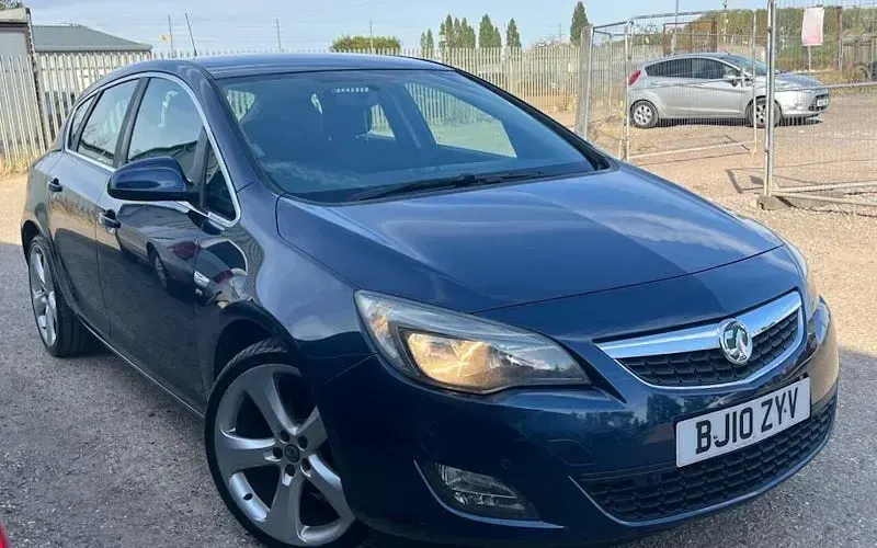 Used Vauxhall Astra SRi 116 HP (85 kW) 2010 Hatchback