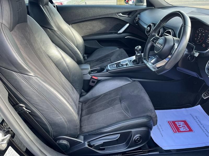 Used Audi TT Black Edition 180 HP (132 kW) 2017 Black Coupe