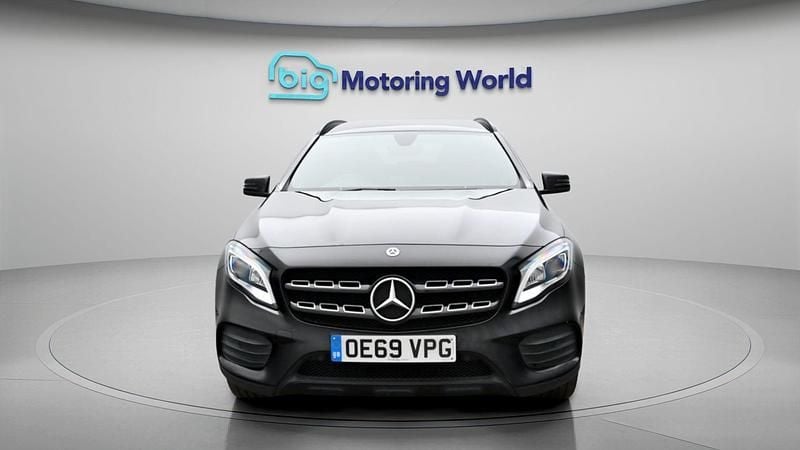 Used Mercedes GLA180 AMG line 122 HP (89 kW) 2019 Black SUV