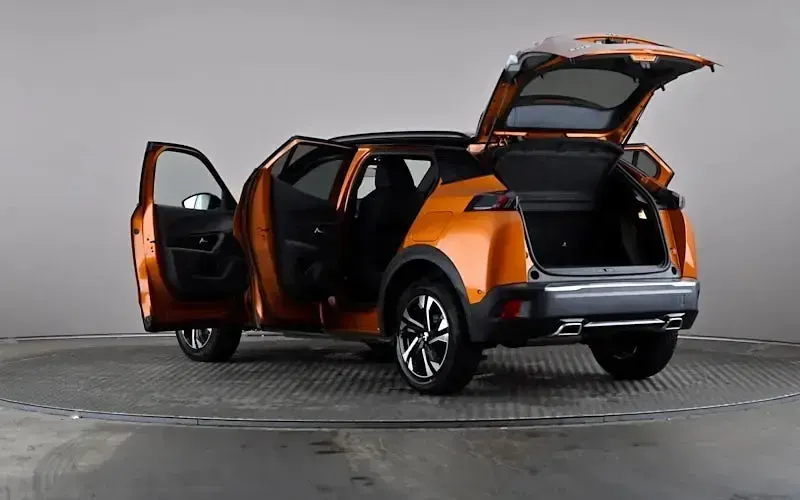 Used Peugeot 2008 GT 131 HP (96 kW) 2022 Orange SUV