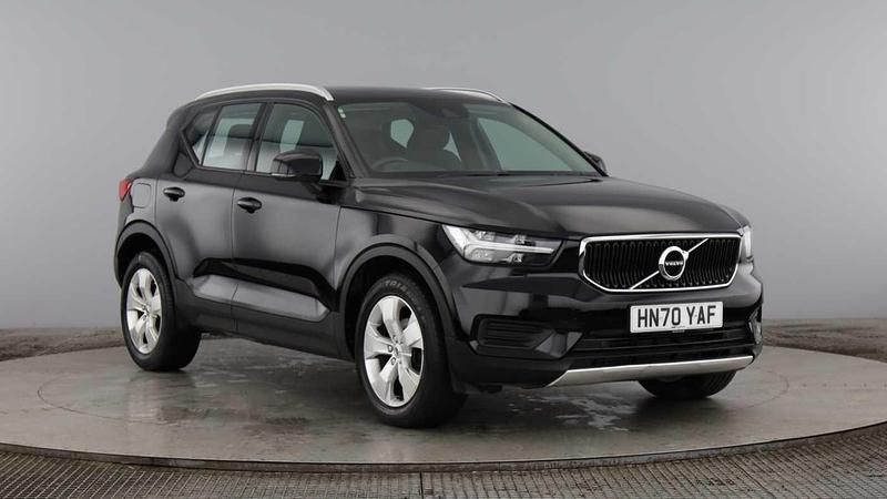 Used Volvo XC40 Momentum 163 HP (119 kW) 2020 Black SUV