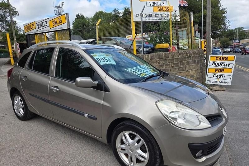 Used 2009 Renault Clio II Expression Estate | £995 (Good price) - Image 1/1