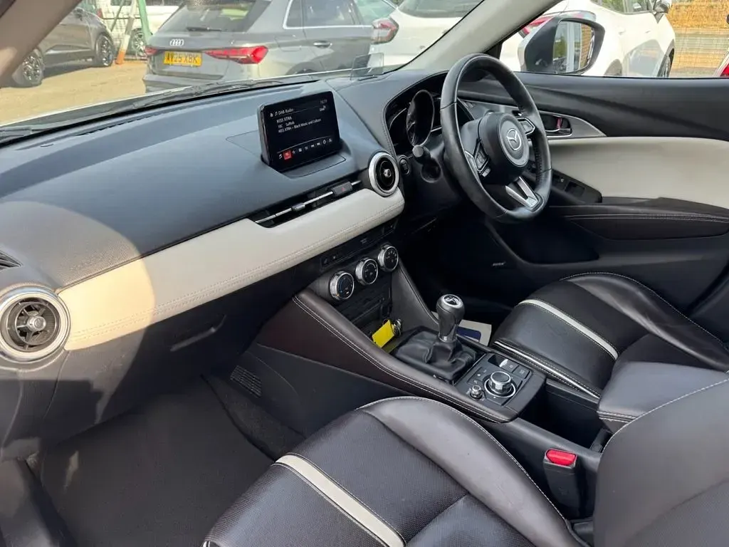Used Mazda CX-3 Inclusive 121 HP (88 kW) 2019 Silver SUV