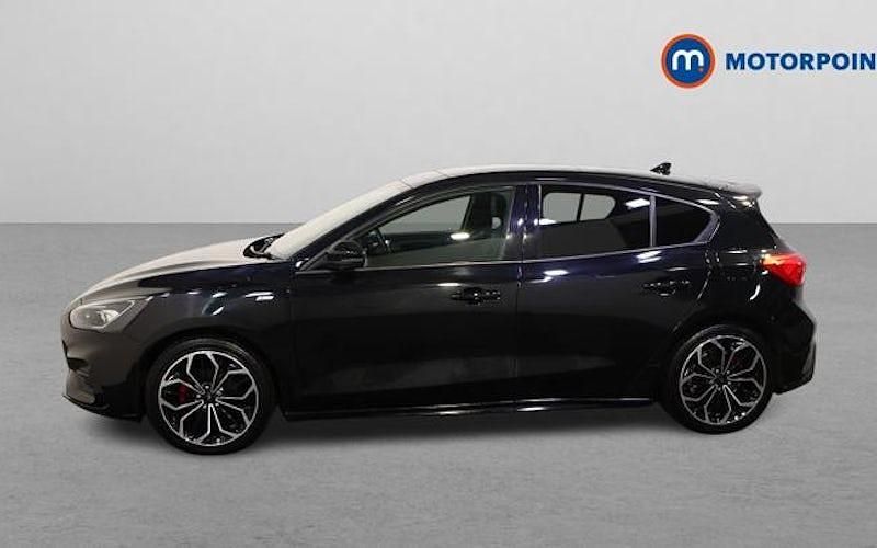 Used Ford Focus ST-Line X 155 HP (114 kW) 2020 Black Hatchback
