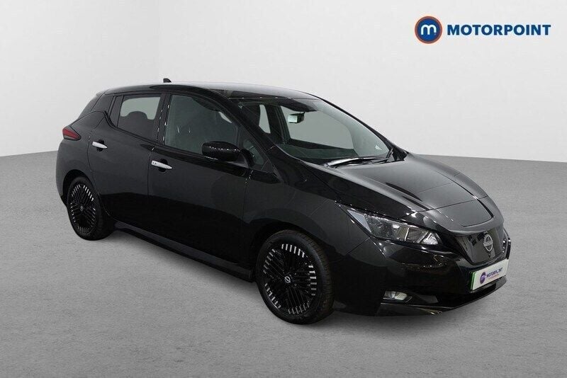 Black Used 2022 Nissan Leaf N-Connecta Hatchback | £10,299 (Fair price) - Image 1/4