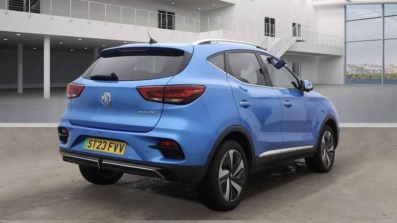 Used MG ZS Trophy 114 kW (156 HP) 2023 Blue SUV
